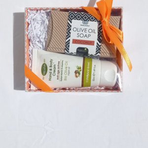 Gift box with hand & body cream and soap